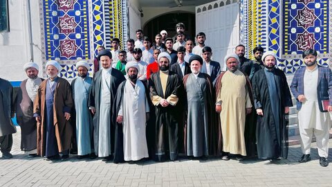 حجت الاسلام سید عز الدین الحکیم کی وفد کے ہمراہ ادارہ منہاج الحسین آمد