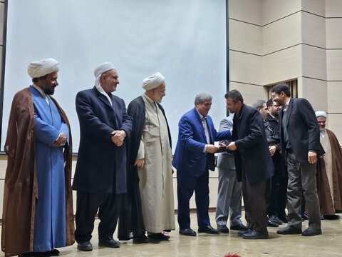 تصاویر/اجلاسیه استانی نماز و پیش اجلاسیه نماز دانش آموزی شهرستان سنندج