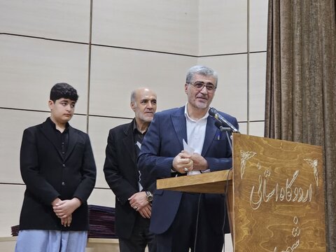 تصاویر/اجلاسیه استانی نماز و پیش اجلاسیه نماز دانش آموزی شهرستان سنندج