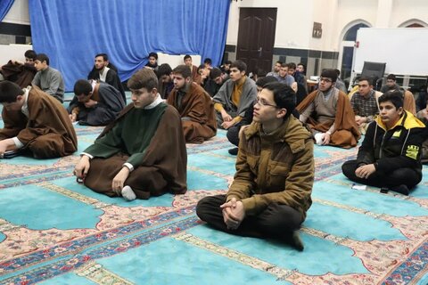 تصاویر/ مراسم استقبال از ماه مبارک رمضان در مدرسه علمیه امام خامنه‌ای ارومیه