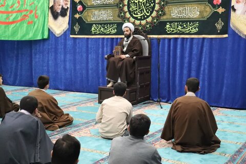 تصاویر/ مراسم استقبال از ماه مبارک رمضان در مدرسه علمیه امام خامنه‌ای ارومیه