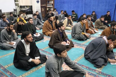 تصاویر/ مراسم استقبال از ماه مبارک رمضان در مدرسه علمیه امام خامنه‌ای ارومیه