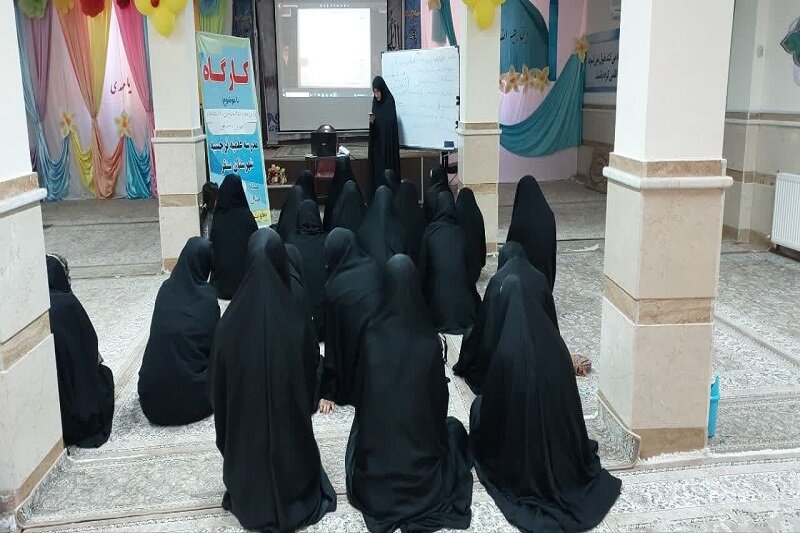 روش‌های مقاله ‌نویسی با استفاده از هوش مصنوعی مدرسه علمیه سنقر و کلیایی بررسی شد
