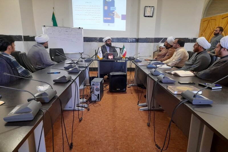 برگزاری دوره تخصصی سواد رسانه ویژه طلاب کرمانشاهی