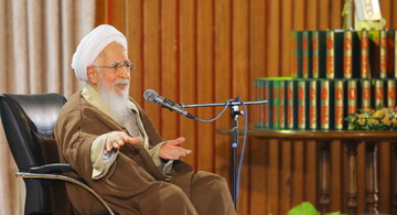 فیلم | امام فعلی را جانشین امام عصر(عج) بدانیم