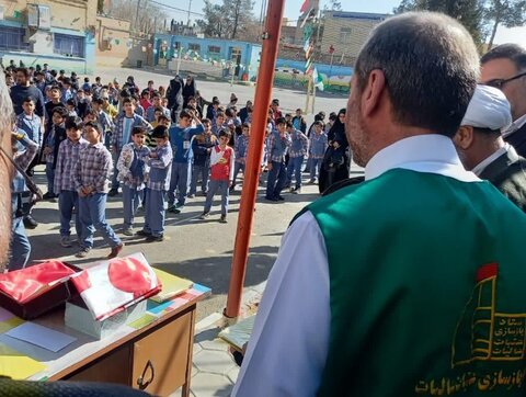تصاویر/طرح «نشان ارادت» عتبات عالیات در مدارس آران و بیدگل
