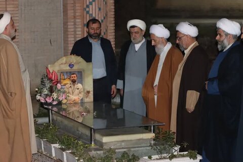 مراسم غبارروبی ضریح مطهر امامزاده عباس (ع) ساری