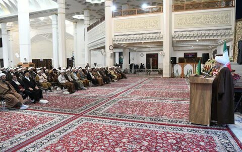 تصاویر|  همایش طلیعه داران تبلیغ در سومین حرم اهل بیت(ع)