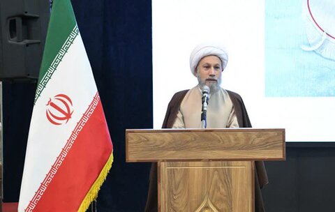 تصاویر|  همایش طلیعه داران تبلیغ در سومین حرم اهل بیت(ع)