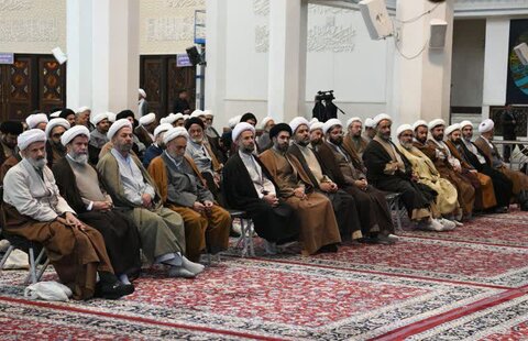 تصاویر|  همایش طلیعه داران تبلیغ در سومین حرم اهل بیت(ع)