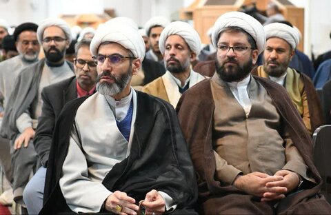 تصاویر|  همایش طلیعه داران تبلیغ در سومین حرم اهل بیت(ع)