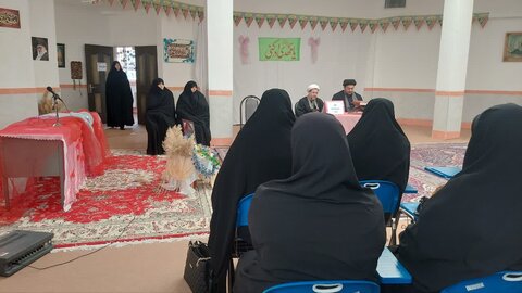 تصاویر/ جلسه هماهنگی اعزام مبلغات نقده به تبلیغ ماه رمضان