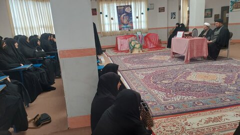 تصاویر/ جلسه هماهنگی اعزام مبلغات نقده به تبلیغ ماه رمضان