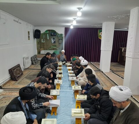 تصاویر/ برگزاری محفل قرآنی مدرسه علمیه امام صادق علیه‌السلام بیجار