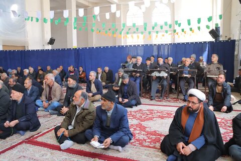 آیین جزء خوانی قرآن کریم با حضور امام جمعه شهرستان اسلامشهر