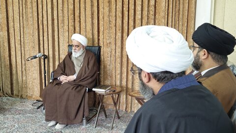 تصاویر/ دیدار معاون و کارکنان معاونت بین‌الملل حوزه‌ علمیه با دبیر شورای عالی حوزه‌های علمیه