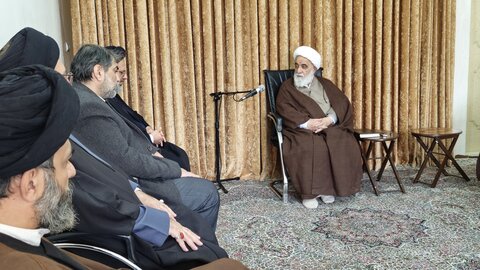 تصاویر/ دیدار معاون و کارکنان معاونت بین‌الملل حوزه‌ علمیه با دبیر شورای عالی حوزه‌های علمیه