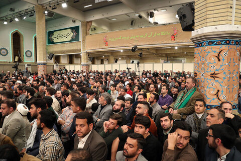 تصاویر/ مراسم انس با قرآن در اولین روز از ماه مبارک رمضان با حضور رهبر انقلاب