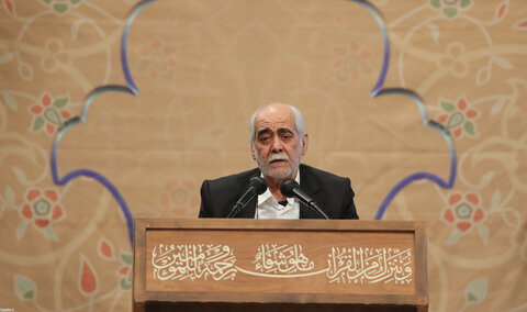 تصاویر/ مراسم انس با قرآن در اولین روز از ماه مبارک رمضان با حضور رهبر انقلاب