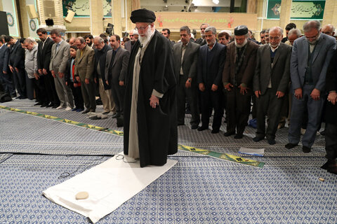 تصاویر/ مراسم انس با قرآن در اولین روز از ماه مبارک رمضان با حضور رهبر انقلاب