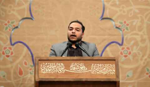 تصاویر/ مراسم انس با قرآن در اولین روز از ماه مبارک رمضان با حضور رهبر انقلاب