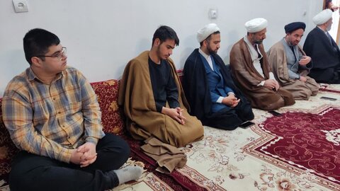 تصاویر/برگزاری درس اخلاق در مدرسه علمیه امام خمینی شهرستان خمین
