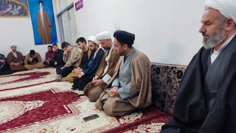 تصاویر/برگزاری درس اخلاق در مدرسه علمیه امام خمینی شهرستان خمین