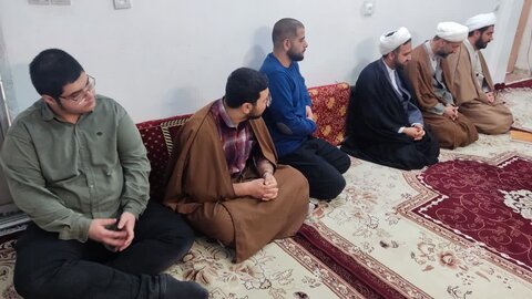 تصاویر/برگزاری درس اخلاق در مدرسه علمیه امام خمینی شهرستان خمین