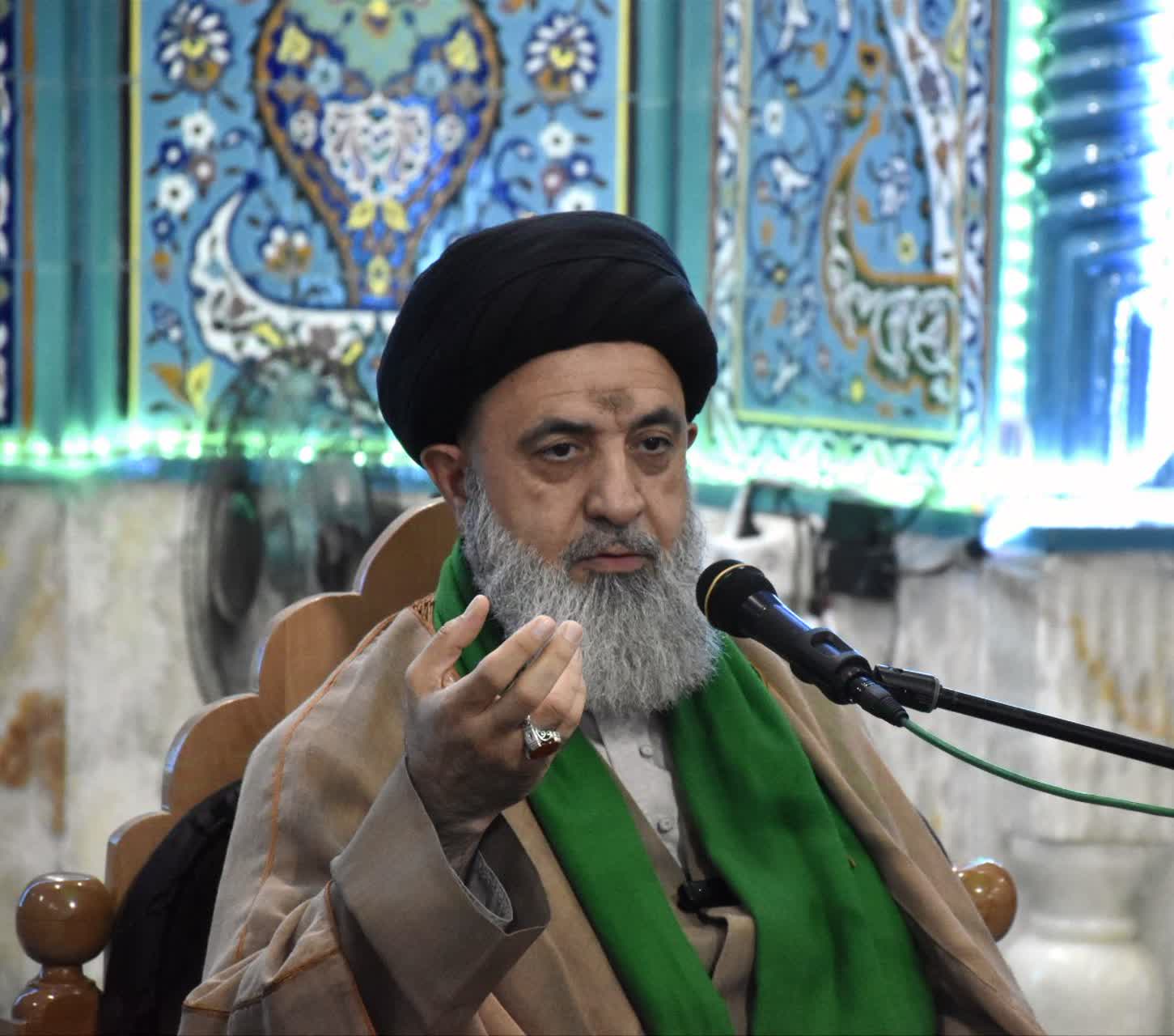 انسان با نافرمانی از خدا، به خود ظلم می‌کند