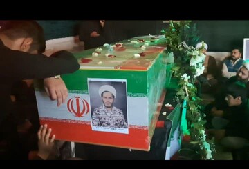 تصاویر/ مراسم تشییع روحانی جهادگر شهید صادق محمودی در سیستان