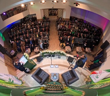 آیین اختتامیه چهارمین دوره جایزه ادبی مادرانه در اصفهان برگزار شد