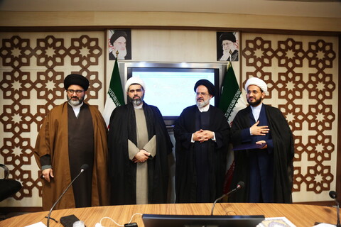 تصاویر/ نشست تجلیل از اصحاب رسانه همکار در همایش مبلغان بین المللی اربعین 1403