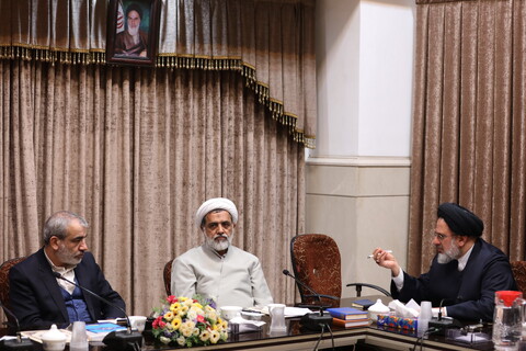 تصاویر/ نشست فرایند ارتباطات و تعاملات حوزه با پژوهشکده شورای نگهبان