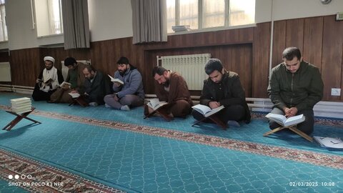 تصاویر / محفل انس با قرآن در مدارس علمیه استان قزوین