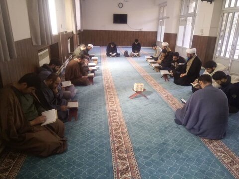 تصاویر / محفل انس با قرآن در مدارس علمیه استان قزوین