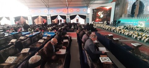 تصاویر / مراسم محفل انس با قرآن ومناجات خوانی در آستان مقدس امام زاده حسین علیه الاسلام قزوین