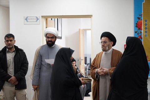 ملاقات عمومی با نماینده ولی فقیه در لرستان