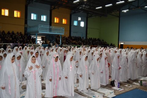 تصاویر/ مراسم جشن تکلیف دانش آموزان سوم ابتدائی در شهرستان شوط