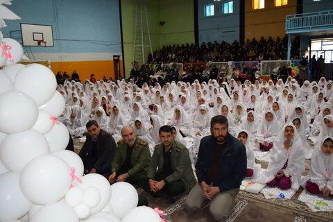 تصاویر/ مراسم جشن تکلیف دانش آموزان سوم ابتدائی در شهرستان شوط