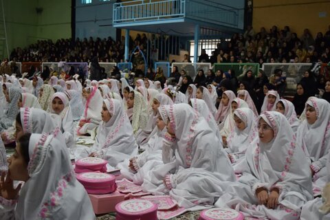 تصاویر/ مراسم جشن تکلیف دانش آموزان سوم ابتدائی در شهرستان شوط