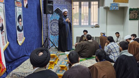 تصاویر/ تقدیر از فرمانده بسیجی نمونه جشنواره مالک اشتر