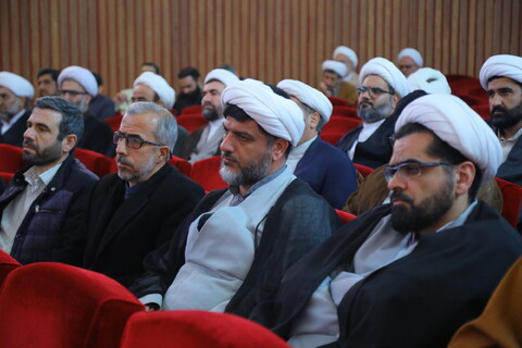 تصاویر / مراسم دیدار همکاران محترم مدیریت حوزه علمیه قم با آیت الله اعرافی