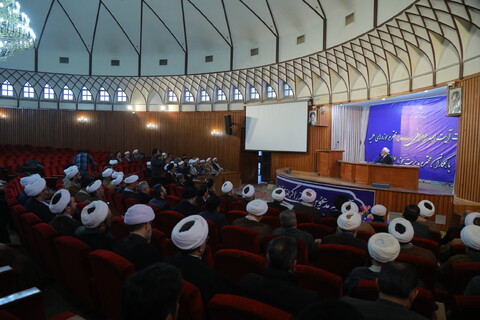 تصاویر / مراسم دیدار همکاران محترم مدیریت حوزه علمیه قم با آیت الله اعرافی