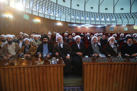 تصاویر / مراسم دیدار همکاران محترم مدیریت حوزه علمیه قم با آیت الله اعرافی