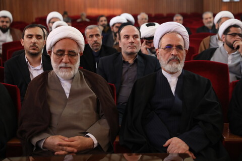 تصاویر / مراسم دیدار همکاران محترم مدیریت حوزه علمیه قم با آیت الله اعرافی