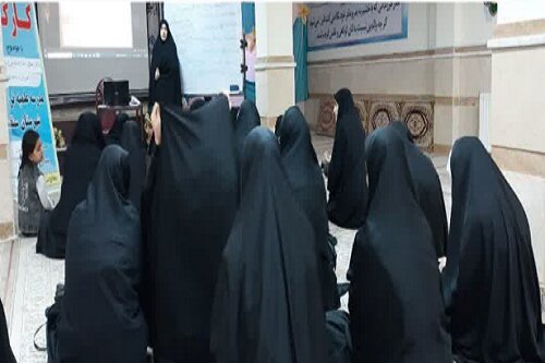کارگاه مقاله‌ نویسی با استفاده از هوش مصنوعی در مدرسه نرجسیه سنقر و کلیایی برگزار شد