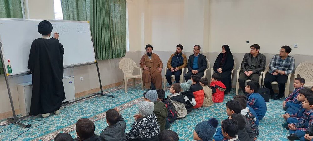 دانشآموزان با علمآموزی به ساخت ایران قوی کمک کنند