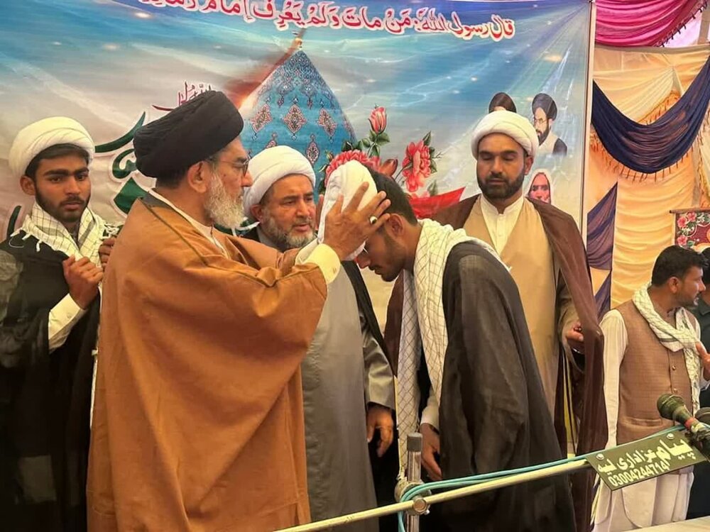 مدرسہ دارالعلوم جعفریہ دربار راجن شاہ میں عظیم جلسے کا انعقاد / فارغ التحصیل طلباء کرام کی عمامہ پوشی