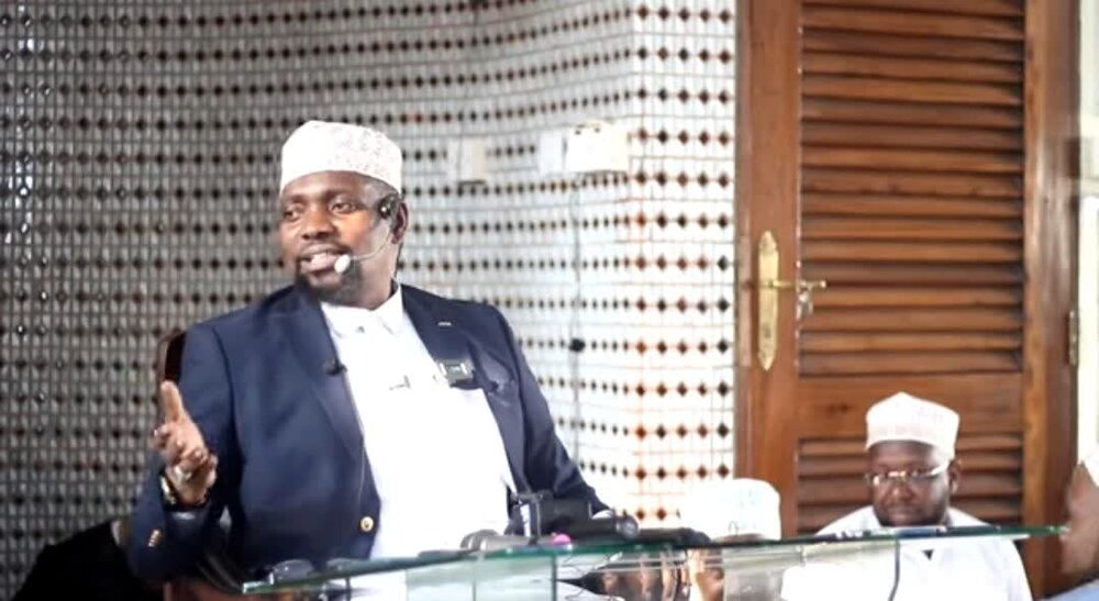 Chochote unachokijua kuwa hiki kina kheri, basi usiache kupambana kukifanya