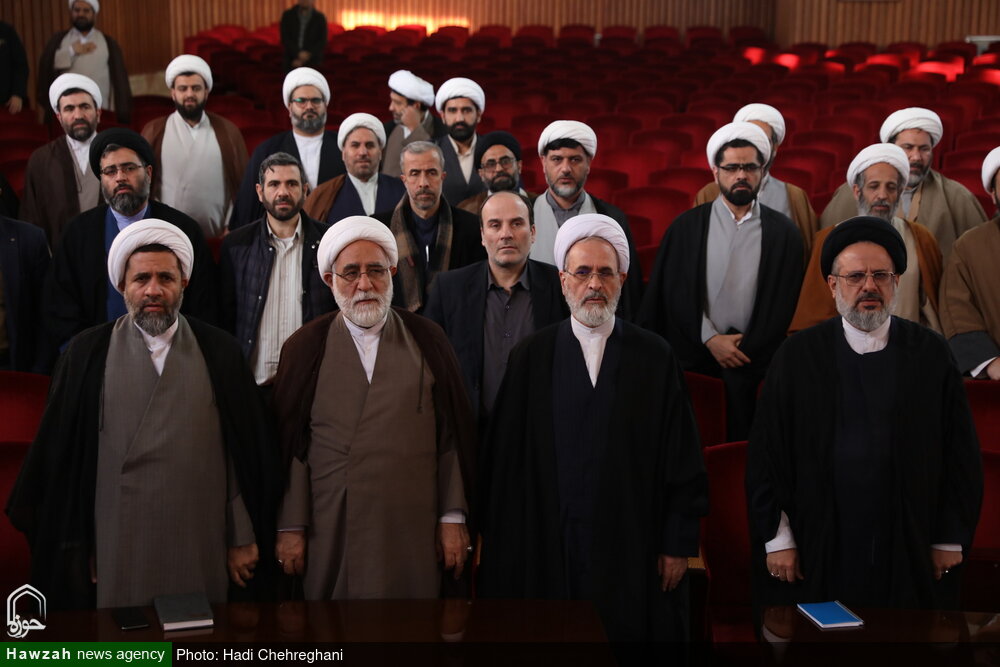 تصاویر / دیدار همکاران مدیریت حوزه علمیه قم با آیت الله اعرافی